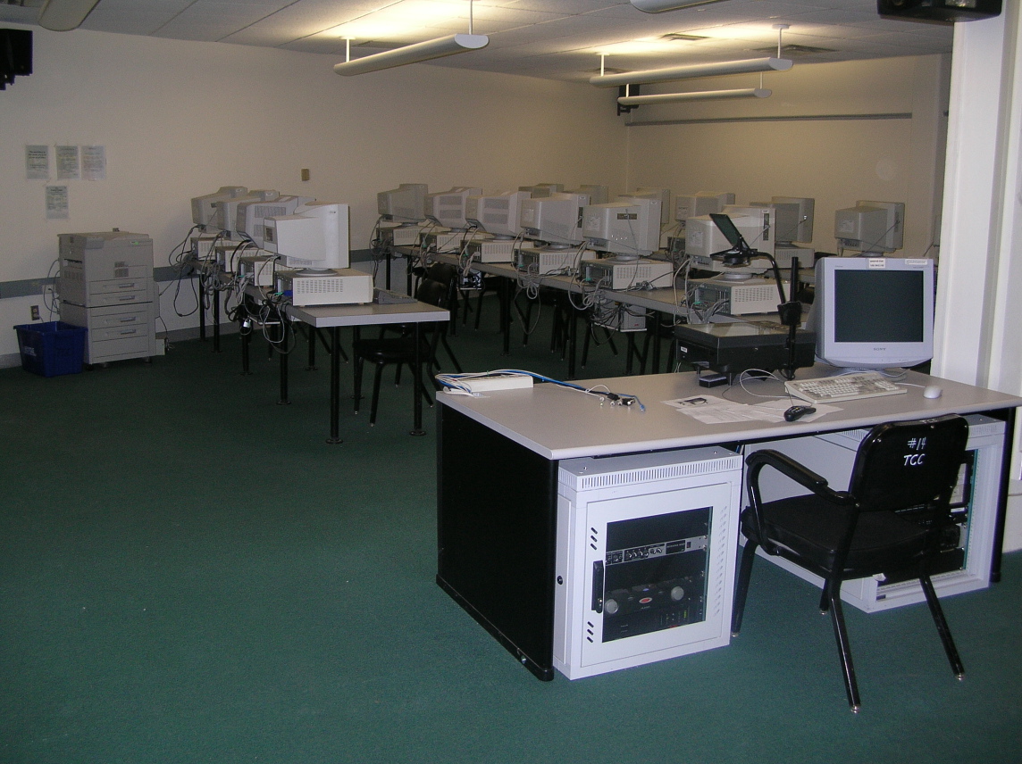 The computer lab in Speare4